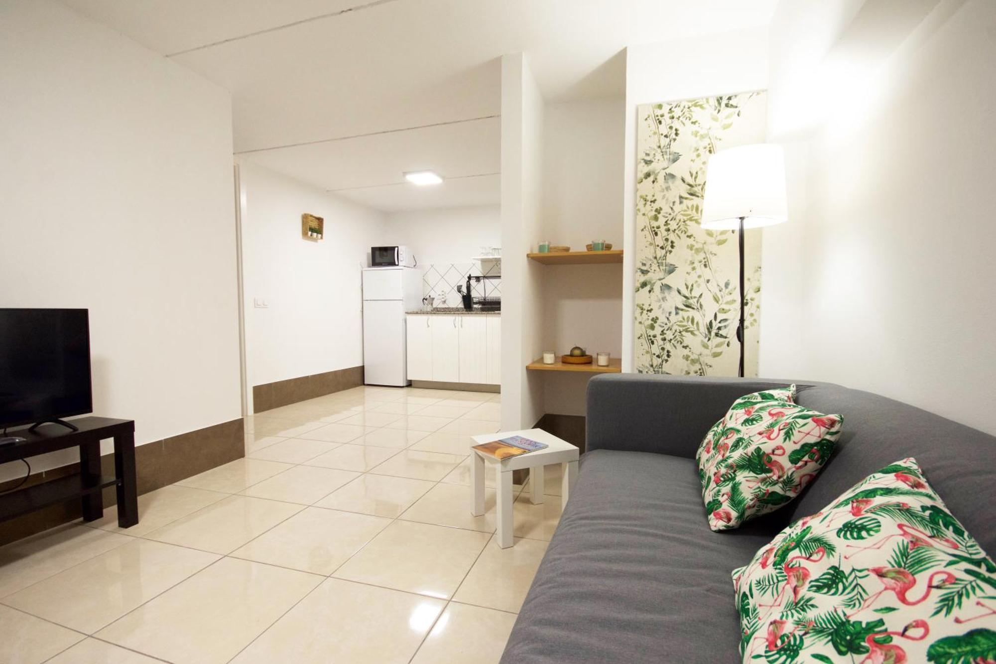 Apartamentos A 10 Minutos Del Aeropuerto Carrizal Dış mekan fotoğraf